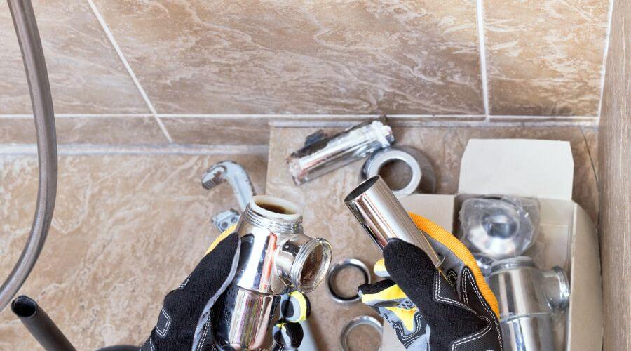 Professional gutter cleaning in Beverly Hills, CA